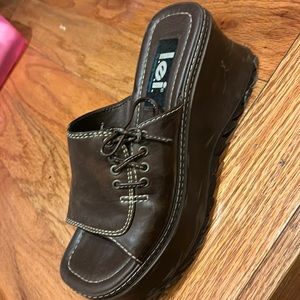 Lei vintage size 8.5 slip on chunky sandals
